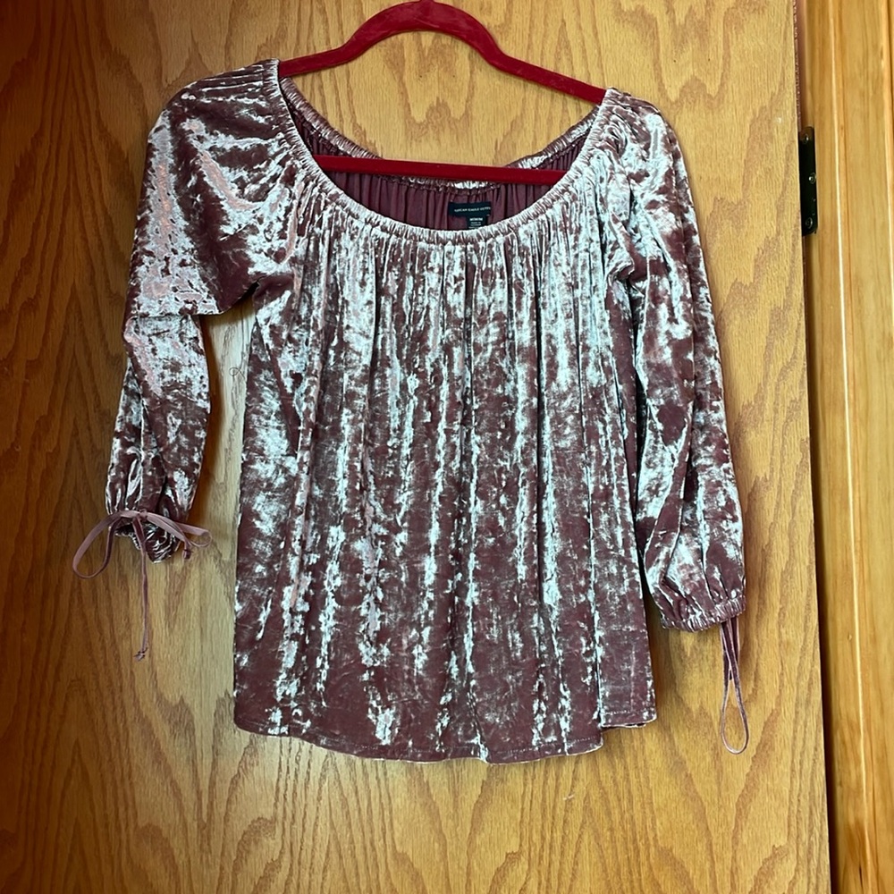 American Eagle outfitters - velvet off shoulder top